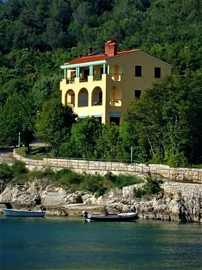 Villamar Beachfront Apartments With Free Private Parking Rabac