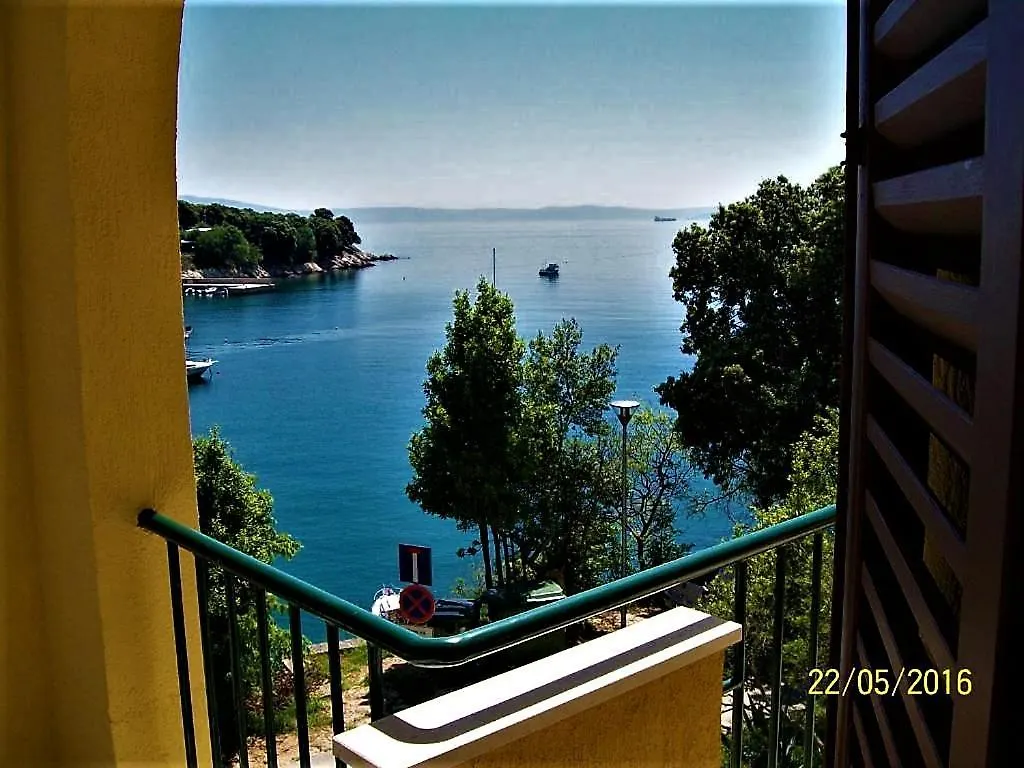 Villamar Beachfront Apartments With Free Private Parking Rabac