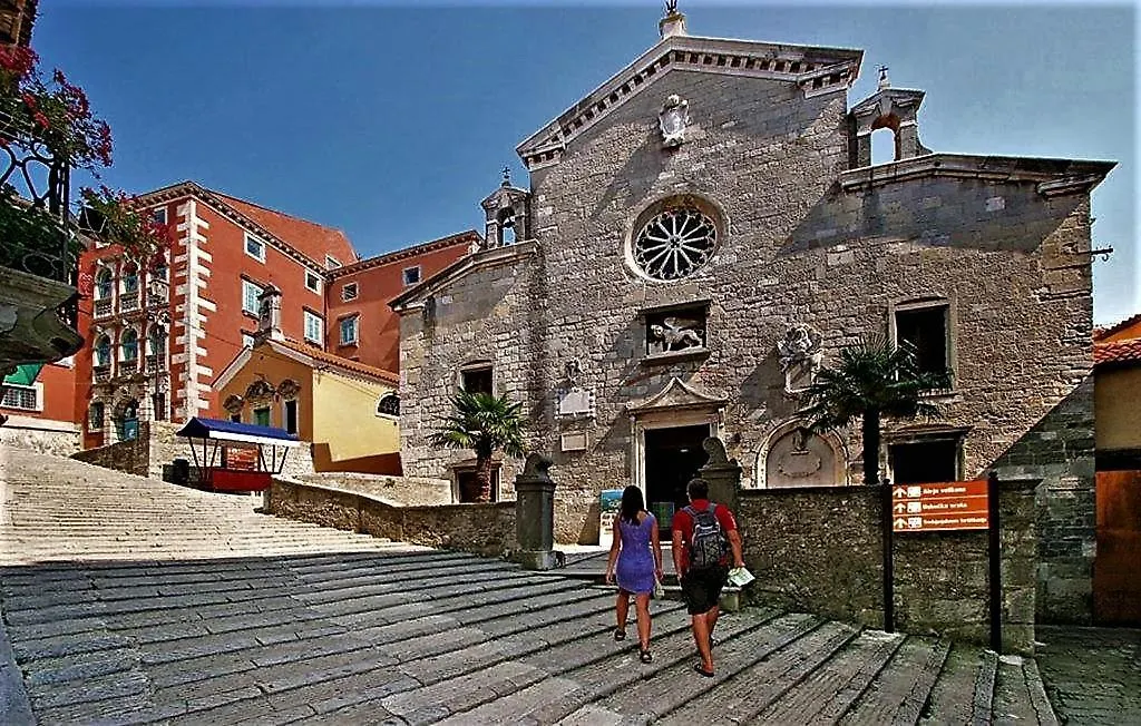 Villamar Beachfront Apartments With Free Private Parking Rabac