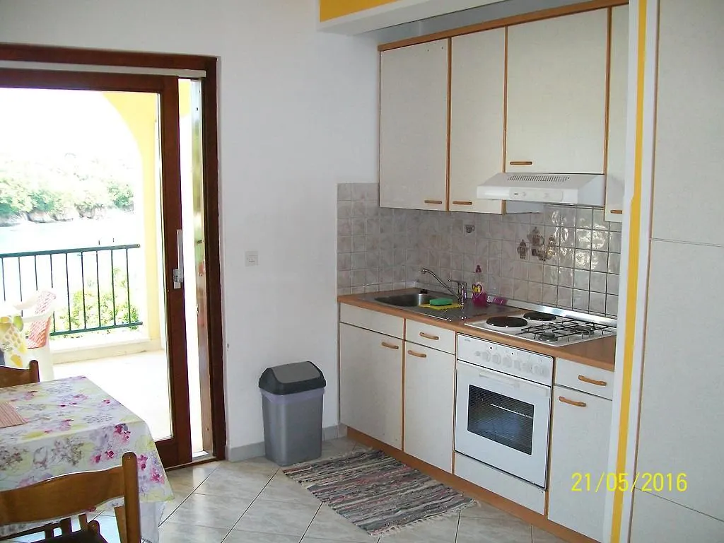 Villamar Beachfront Apartments With Free Private Parking Rabac