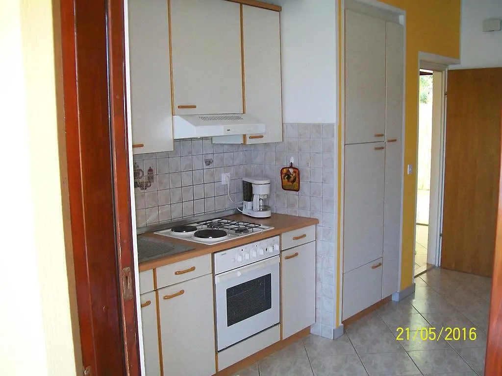 Villamar Beachfront Apartments With Free Private Parking Rabac 0*,