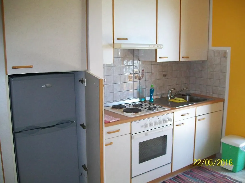 Villamar Beachfront Apartments With Free Private Parking Rabac Chorvatsko