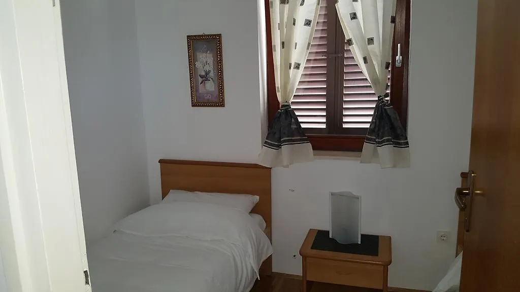 Villamar Beachfront Apartments With Free Private Parking Rabac 0*,